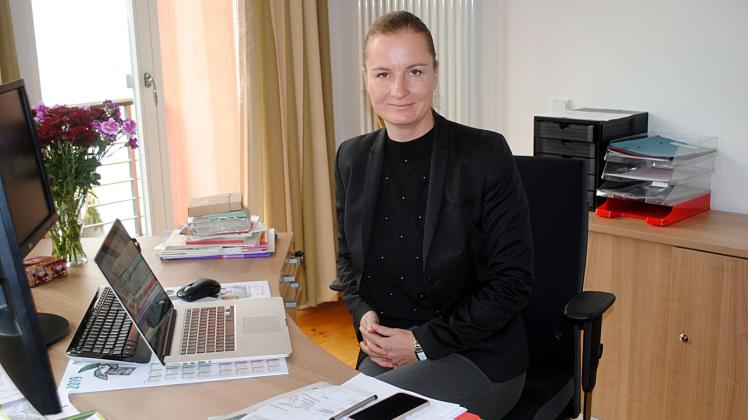 Hat seit Kurzem ihren Arbeitsplatz in der Burgstraße in Güstrow: Dr. Adriana Lettrari, neue Geschäftsführerin der Ehrenamtsstiftung MV 