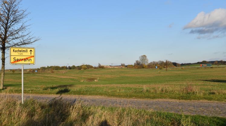 Felder an der Autobahn 19: Auf rund 65 Hektar sollen hier zwischen Serrahn und Kuchelmiß Photovoltaikanlagen hingestellt werden. 