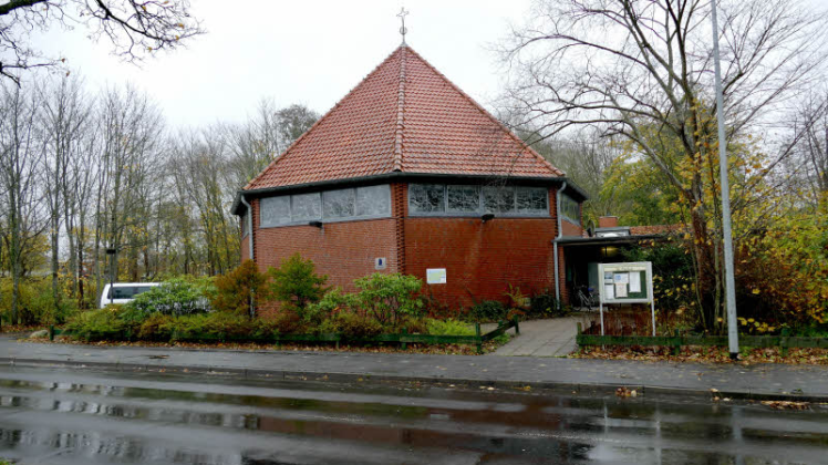 Die St.-Paulus-Kirche in Tönning wurde 1972 geweiht. 