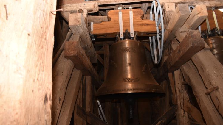 Die Friedens-Glocke: Sie ist an die bedeutende Monkehagen-Glocke von 1412 angelehnt. 