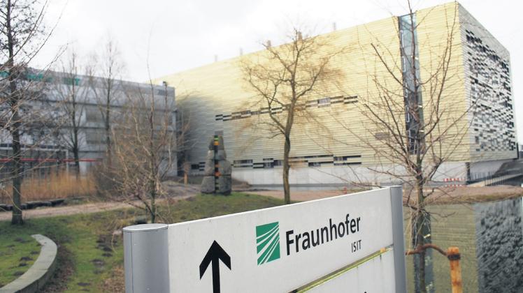 Das Fraunhofer-Institut Isit spielt eine wichtige Rolle in der bundesweiten Batterieforschung. 
