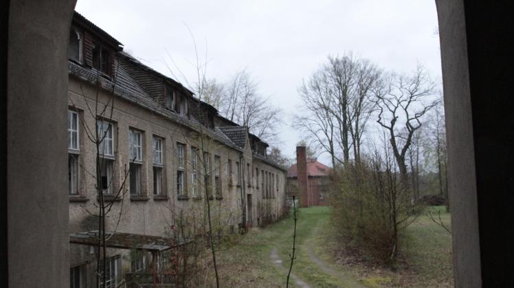 Reha-Klinik in der Planung: Die Reha-Klinik aus Lohmen hat Interesse am Grundstück der ehemaligen Berufsschule in Krakow am See am Jörnberg. Reha-Klinik in der Planung: Die Reha-Klinik aus Lohmen hat Interesse am Grundstück der ehemaligen Berufsschule in Krakow am See am Jörnberg.