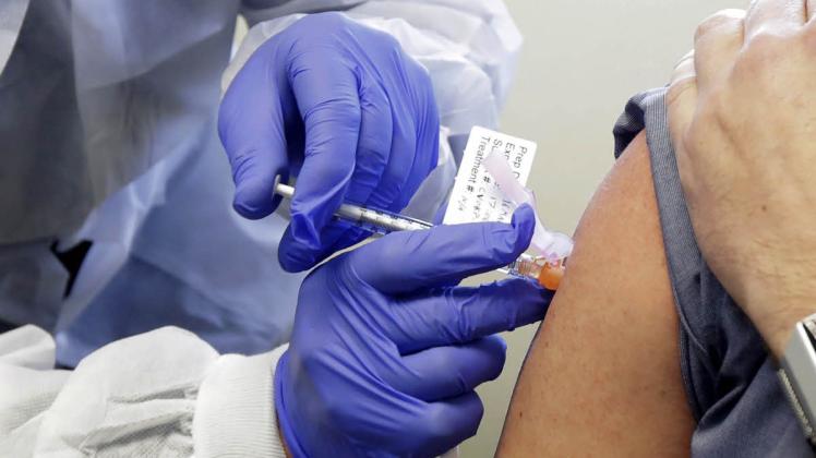Noch in diesem Monat sollen in Brandenburg die ersten Corona-Impfzentren eröffnen. 
