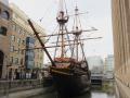 Mit dem Schiff „Golden Hinde“ ging Francis Drake auf große Fahrt. Ein Nachbau ist heute in London zu sehen. 