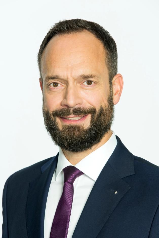 AOK-Vorstandschef Tom Ackermann bleibt an der Spitze der AOK NORDWEST. AOK-Vorstandschef Tom Ackermann bleibt an der Spitze der AOK NORDWEST.