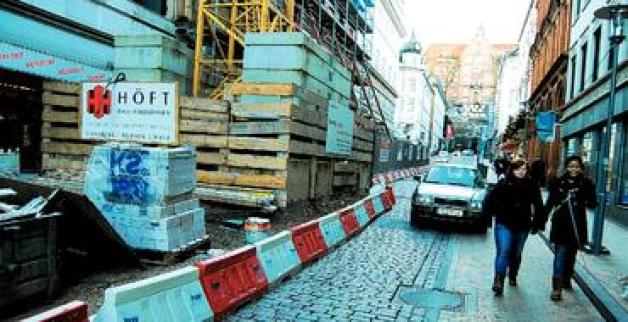 Engpass: In zwei Wochen ist der Kran weg. Foto: Dommasch Engpass: In zwei Wochen ist der Kran weg. Foto: Dommasch