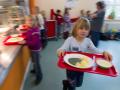 Ein warmes Mittagessen pro Tag wollte Weki den Schülern und Kita-Kindern in Wedel bereitstellen. In Pandemiezeiten allerdings müssen  Lebensmittel anders an bedürftige Familien gelangen.