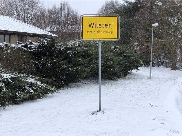 Winteridylle in Wilster: Dieses Foto hat unser Sportredakteur Michael Lemm auf dem Rückweg von Kasenort geschickt. 
