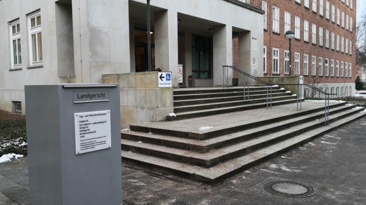 Im Prozess um den brutalen Hammerangriff in einem Pflegeheim in Wahlstedt wurden vor dem Kieler Landgericht die Plädoyers gehalten. 