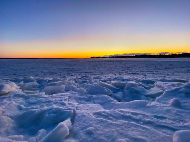 Ein winterlicher Schnappschuss von der eisigen Schlei. Ein winterlicher Schnappschuss von der eisigen Schlei.