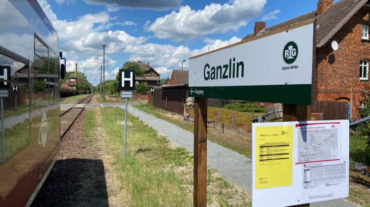 Der Haltepunkt der Regionalbahn 74 in Ganzlin.