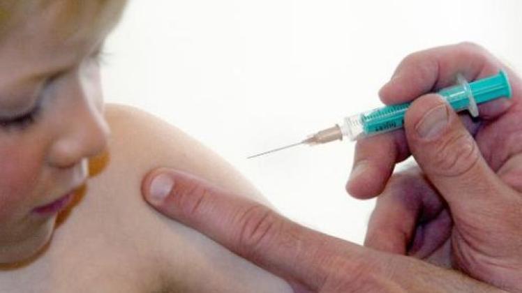 Masern sind hochgradig ansteckend, daher fordern Ärzte und Politiker eine flächendeckende Impfung. Foto: dpa