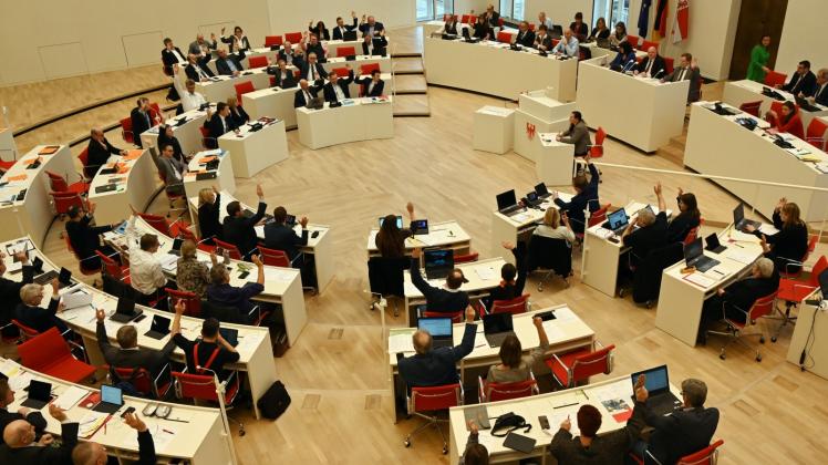 Im Brandenburger Landtag stehen personelle Veränderungen an.