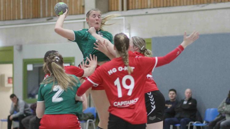 Trotz der zehn Treffer von Jule Eggers verpassten die Kremperheider Handballerinnen den Sprung an die Tabellenspitze. 