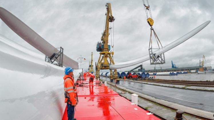 Die Ostsee nutzt Eno Energy nur zum Verladen der riesigen Windräder. Das Unternehmen setzt voll auf das Geschäft an Land.Georg Scharnweber