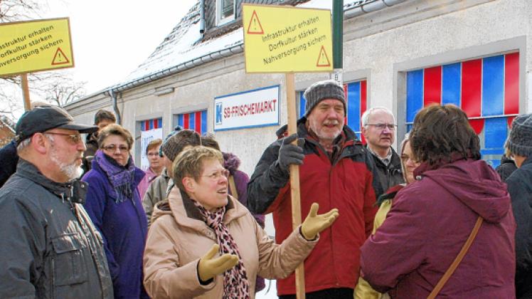 Was soll werden ohne Konsum, fragten sich die Demonstranten am 12. März in Kaarßen. Foto: Maria Nielsen