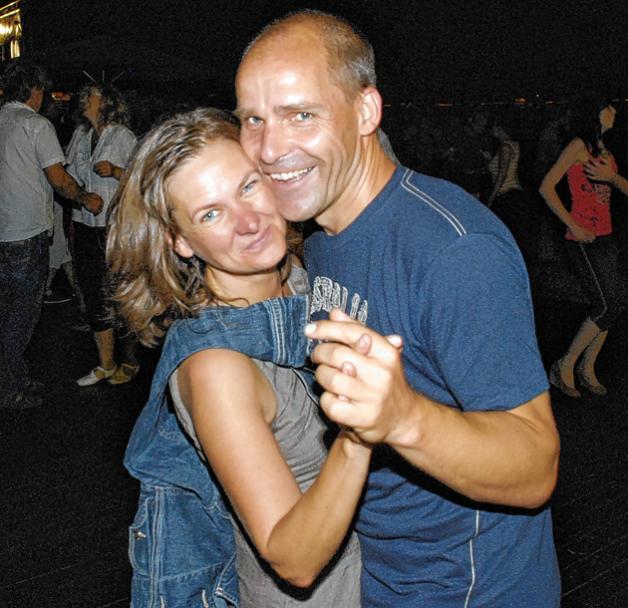 Ute und Jan-Peter Menzel aus Mühl Rosin nutzten die Chance zum Tanzen.