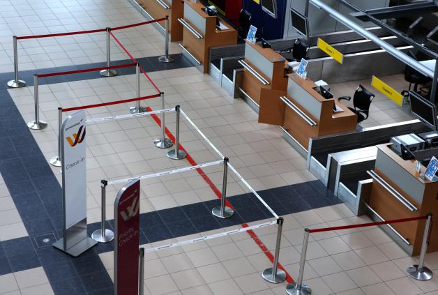 Gähnende Leere im Terminal des Flughafens Rostock-Laagebernd wüstneck Gähnende Leere im Terminal des Flughafens Rostock-Laagebernd wüstneck