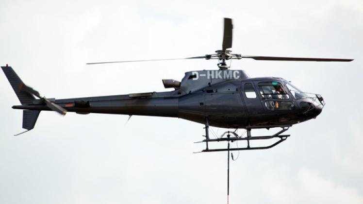 Ein Hubschrauber dieses Typs wird vermisst. Foto: Armin Kübelbeck