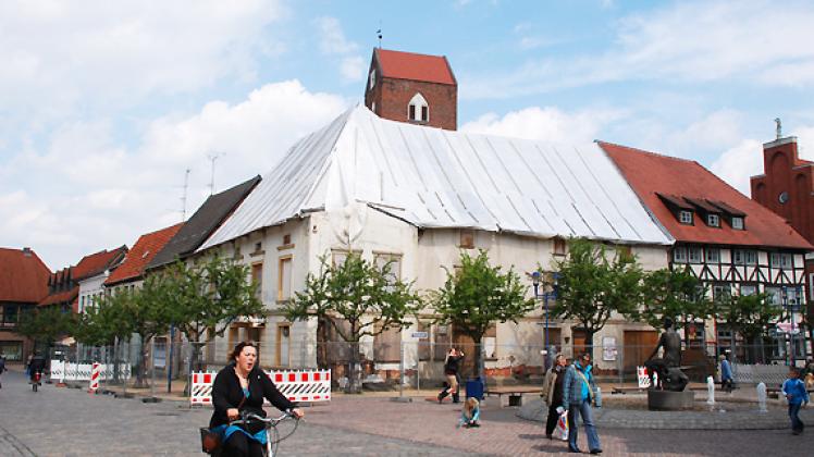 Mit dem Abriss der Alten Börse würde am Schuhmarkt womöglich für lange Zeit eine riesige Lücke entstehen. Foto: Wolfried Pätzold