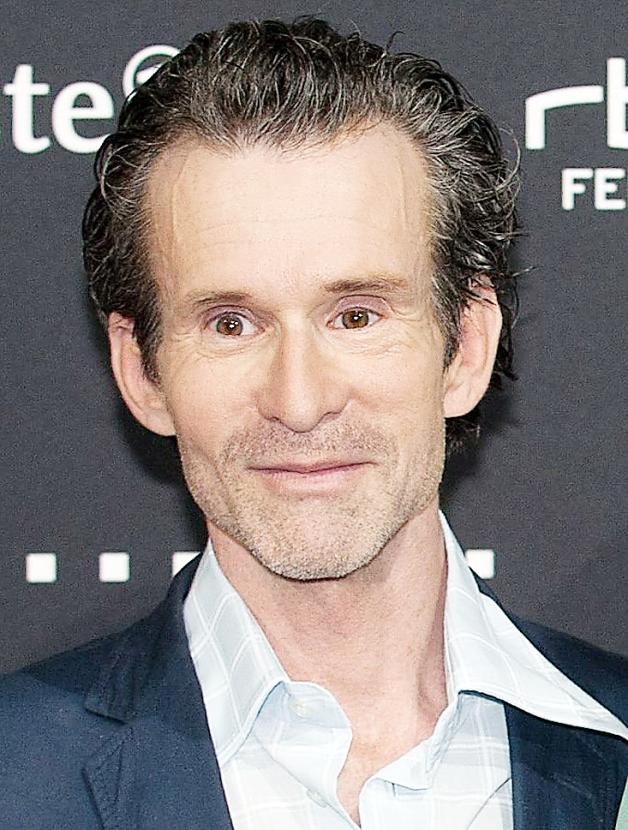 Seit 2004 ist Ulrich Matthes festes Ensemblemitglied am Deutschen Theater in Berlin. Weltweite Bekanntheit erhielt er durch seine Darstellung des Joseph Goebbels im Oscar-Kandidaten „Der Untergang“. Außerdem wirkt er seit Jahren als Sprecher in zahlreichen Hörspielen und Hörbüchern mit. Ulrich Matthes ist in diesem Jahr Mitglied der Spielfilm-Jury. Seit 2004 ist Ulrich Matthes festes Ensemblemitglied am Deutschen Theater in Berlin. Weltweite Bekanntheit erhielt er durch seine Darstellung des Joseph Goebbels im Oscar-Kandidaten „Der Untergang“. Außerdem wirkt er seit Jahren als Sprecher in zahlreichen Hörspielen und Hörbüchern mit. Ulrich Matthes ist in diesem Jahr Mitglied der Spielfilm-Jury.