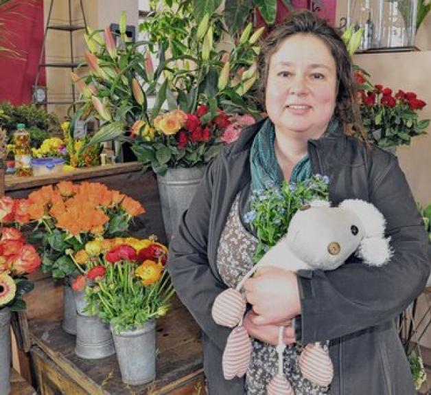 Christine  Eickhorst führt seit 18 Jahren  ihren eigenen  Blumenladen   im Parchim Center.   Der  heißt  "Löwenzahn"  und ist  für viele Kreisstädter und Umlandbewohner  angesagte Adresse. 