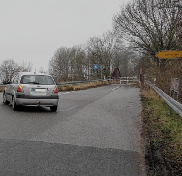 Auf Jahre wird die marode Hohe Brücke als Durchfahrt von Dömitz und Kaliß zur B 191 gesperrt bleiben, befürchten die Dömitzer. Fotos: Harald Schulz Auf Jahre wird die marode Hohe Brücke als Durchfahrt von Dömitz und Kaliß zur B 191 gesperrt bleiben, befürchten die Dömitzer. Fotos: Harald Schulz
