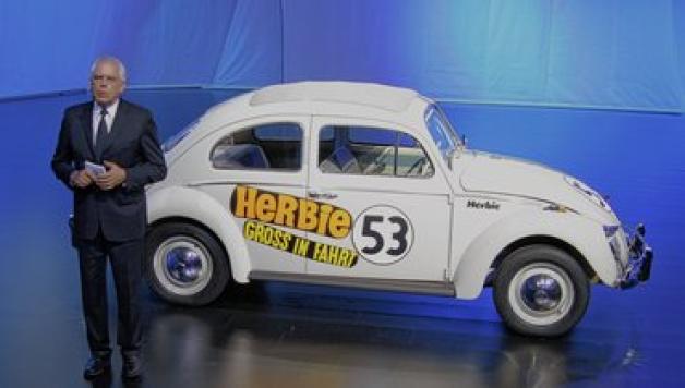 "Herbie", der Käfer, spielte mehr als eine Nebenrolle in den gleichnamigen Filmen. An die Hauptdarsteller  erinnert sich kaum noch jemand, während der fiktive Über-VW vielen noch ein Begriff ist.