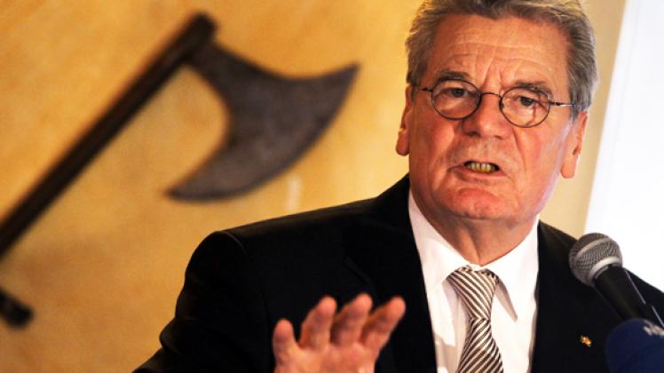 Joachim Gauck genießt bundesweit hohes Ansehen über Parteigrenzen hinweg. dpa Joachim Gauck genießt bundesweit hohes Ansehen über Parteigrenzen hinweg. dpa