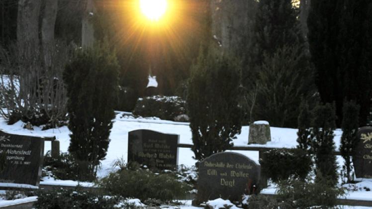 Auf dem Gadebuscher Friedhof wird am Mittwoch der bei Drieberg an der Stepenitz gefundene Säugling beerdigt. volker bohlmann