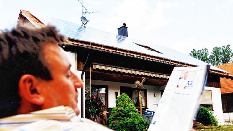 Mit Hilfe der Sonne Geld verdienen: Mit einer Fotovoltaikanlage wird das voraussichtlich ab 9. März zunehmend schwieriger, wenn die Anlagenpreise nicht deutlich sinken. Foto: BSW-Solar/SunTechnics