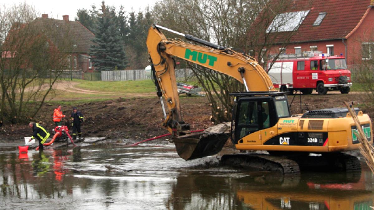 57+ Teich Baggern, Verschlammt ein teich oder ein see, dann ist das