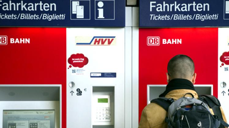 Die Deutsche Bahn AG erhoeht die Ticketpreise zum Fahrplanwechsel am 11. Dezember 2011 im Fernverkehr um 3,9 und im Regionalverkehr um 2,7 Prozent. Foto: ddp