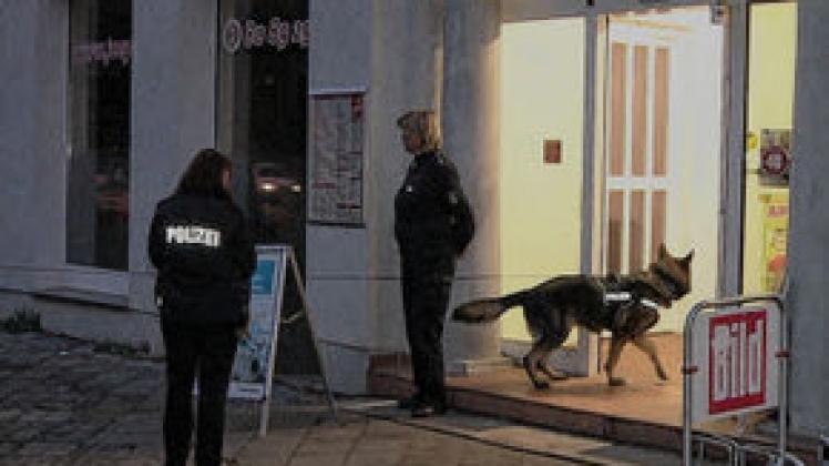 Der Täter konnte unerkannt entkommen.nonstopnews Der Täter konnte unerkannt entkommen.nonstopnews