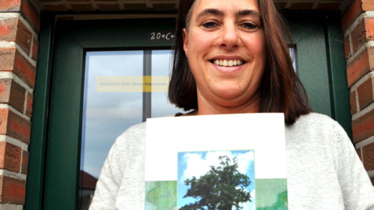 Elisabeth Annen hat die  Geschichte der Dörfer Dreetz, Zibühl und Peetsch in einer Chronik  niedergeschrieben. Annemarie Gelse