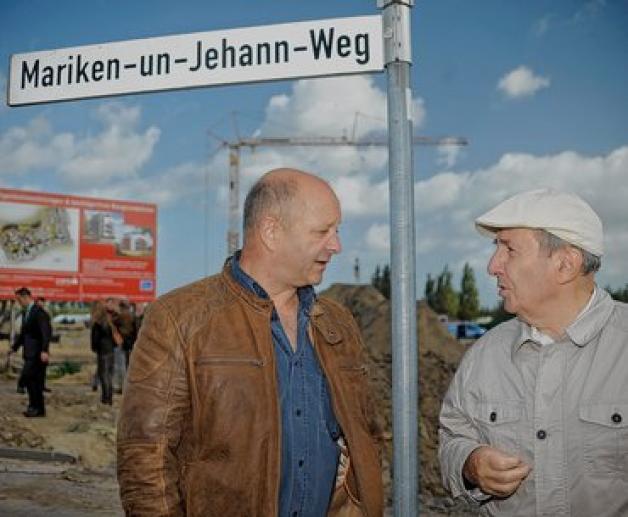 Bauherr und erster Käufer: Ulrich Dombrowski (l.), Rudolf Beyreis Bauherr und erster Käufer: Ulrich Dombrowski (l.), Rudolf Beyreis
