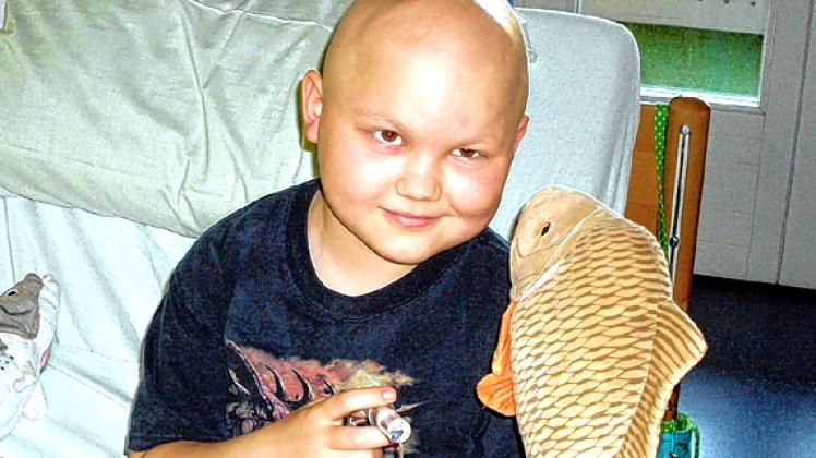 Seine Leidenschaft für Fische zeigt Daniel Bellmann (10) auch im Krankenhaus. privat
