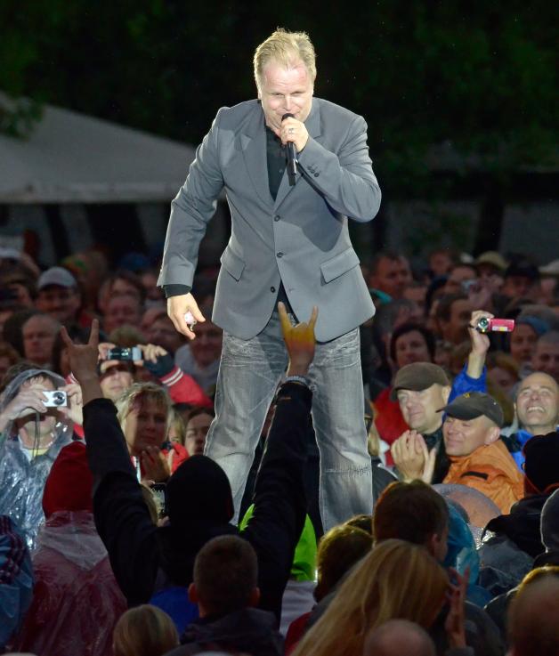 Auftakt: Herbert Grönemeyer startet seine bundesweite Tournee „Schiffsverkehr” Auftakt: Herbert Grönemeyer startet seine bundesweite Tournee „Schiffsverkehr”