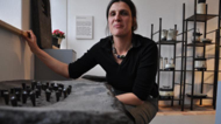 Antje Rabe arbeitet seit vielen Jahren als Keramik-Künstlerin. sabrina Panknin