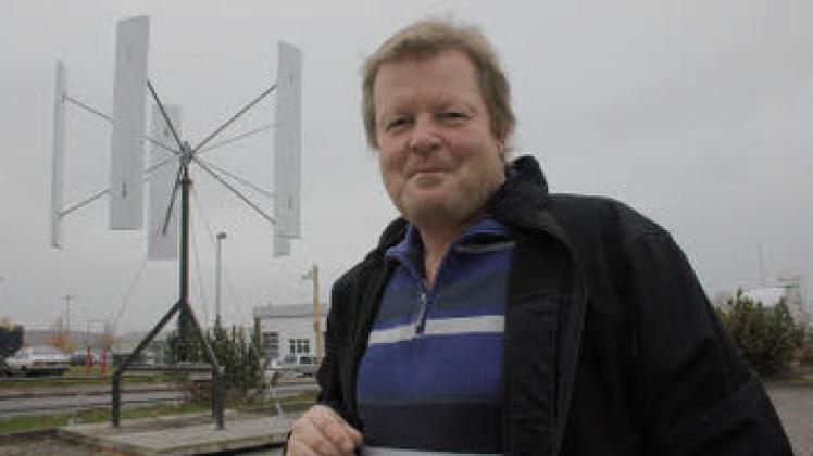 Erfinder Andreas Klauck ist der erste Ingenieur in Mecklenburg-Vorpommern mit seinen Kleinwindanlagen. zvs