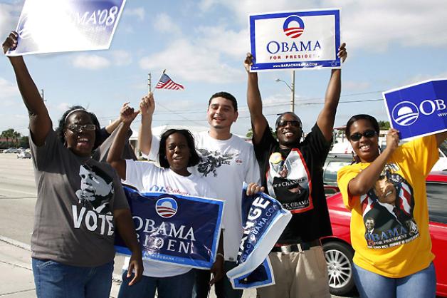 Ein Anhänger von Barack Obama feiern die Wahl des 44. Präsidenten. Foto: dpa 