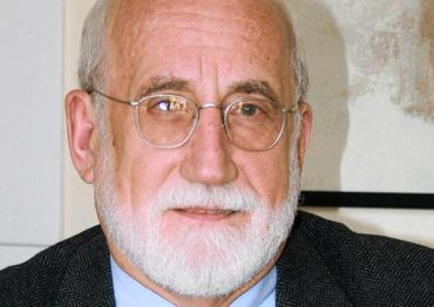 Rektor Dr. Wolfgang Schareck: "Riesiger Erfolg für Physiker." Rektor Dr. Wolfgang Schareck: "Riesiger Erfolg für Physiker."