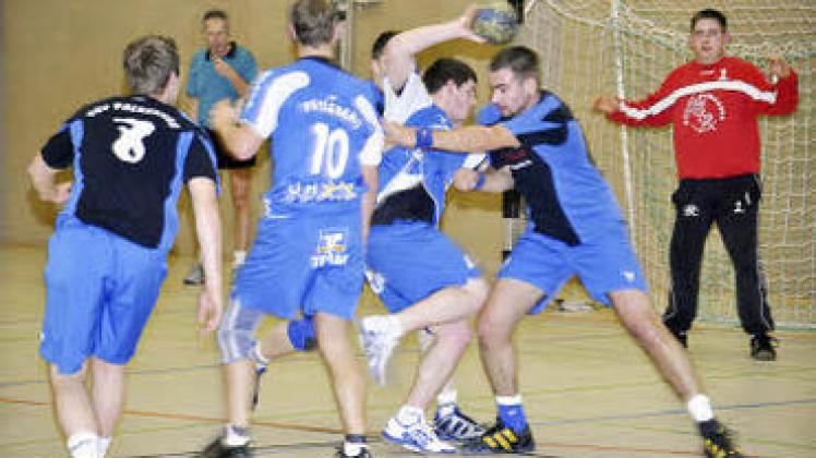 Sechsfacher Torschütze für Perleberg in Oranienburg: Toralf Hampel (mit Ball, hier in einer früheren Partie). Torsten Gottschalk