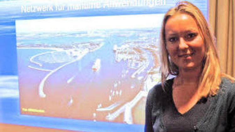 Netzwerk  geknüpft: Silvia Westland stellt den Rostocker Forschungshafen vor. reiner Frank