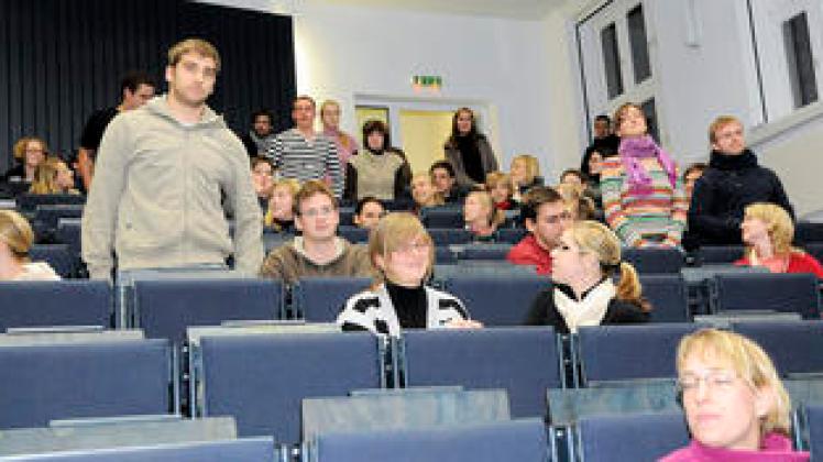 Wer will Hausarzt werden? Bei einer Veranstaltung der Uni Rostock informierten sich Medizin-Studenten über den Berufsweg der Allgemeinmediziner in MV.