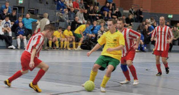Der SV Dabel (gelb) setzte sich gegen den VfB Goldenstädt mit 4:0 Toren durch. Thomas Zenker
