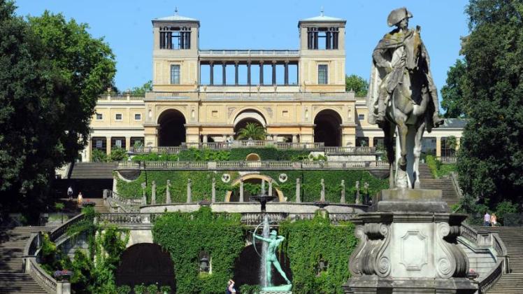 Potsdam ist vertraglich verpflichtet, fünf Millionen Euro für die Parkpflege an die Stiftung Preußische Schlösser zu entrichten. Im Gegenzug brauchen Besucher keinen Eintritt zahlen. 
