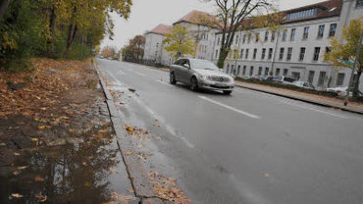 Stadt saniert die Güstrower Straße | SVZ