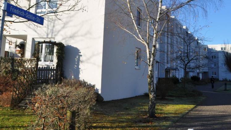 Nach der Wende entstand dieses Wohnareal in  Schwerin-Krebsförden.  Eine kleine Wohnung in diesem Quartier gehört dem Pampower Gerd Werner. 
