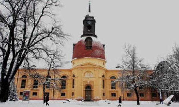 Die Pfarrkirche  ist der einzig erhaltene klassizistische Quersaal im Land. geru